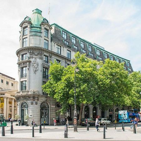 Отель One Aldwych Лондон Экстерьер фото